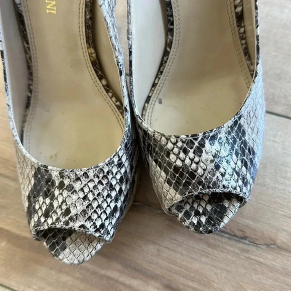 4/$25 Enzo Angiolini Snake Peep-toe Heels Style ‘Eatanen’ Womens US 5.5 - Picture 5 of 7